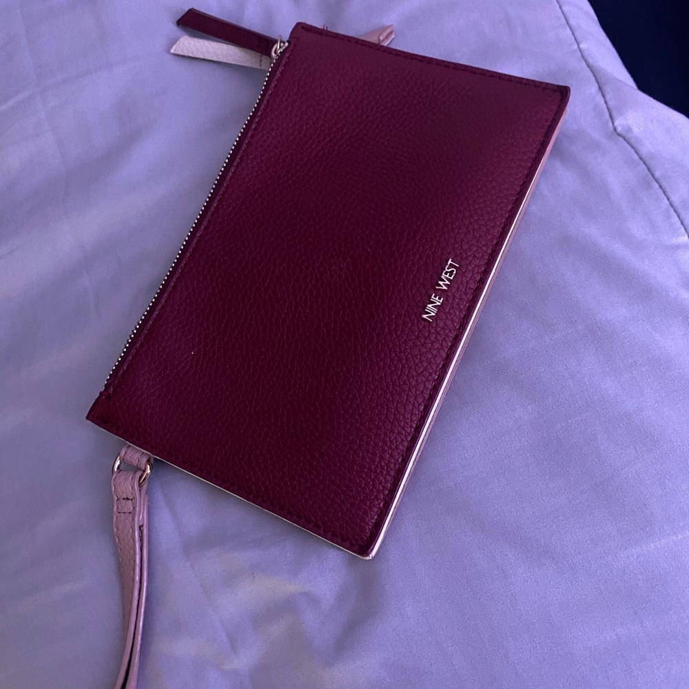 Handbag - Picture 2 of 6